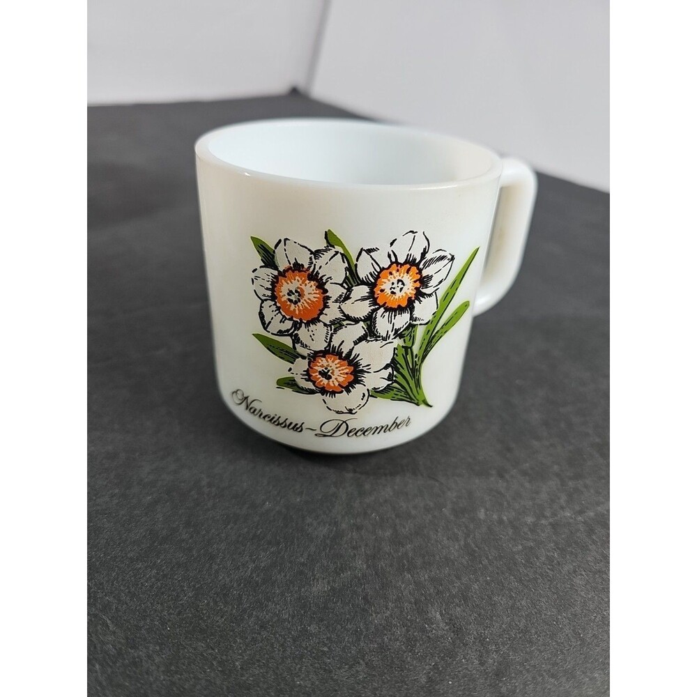 Vintage Brockway Flower of the Month Milk Glass Mug Narcissus December Birthday
